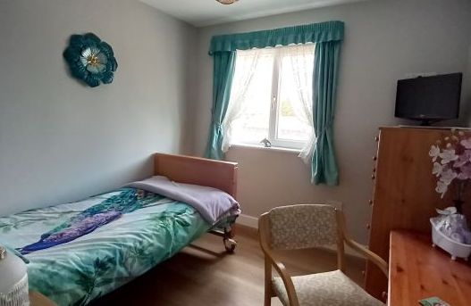 Sacred Spirit Peacock single bedroom free-ability holidays