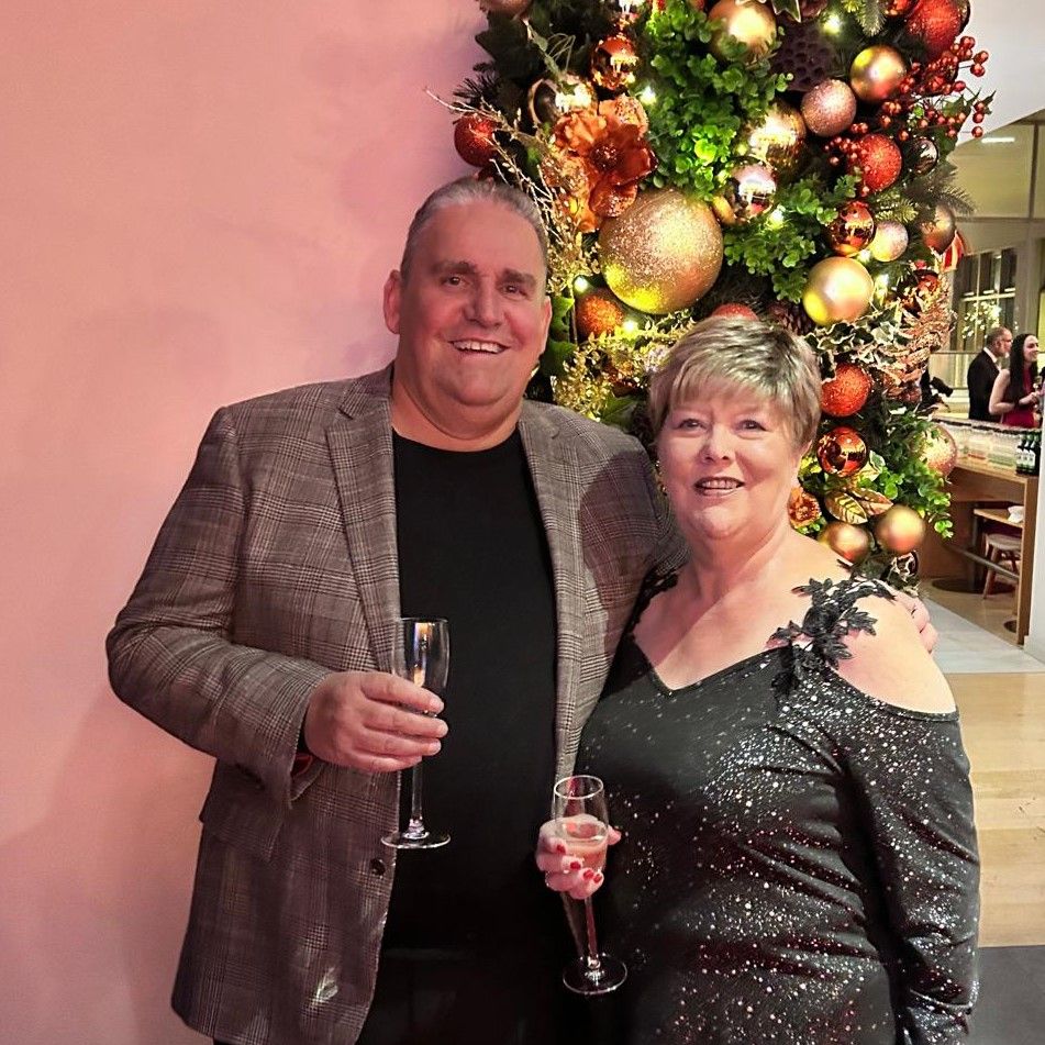 Disabled Holiday Home, Wheelchair Accessible level access bungalow, Hoist, Shower Trolley, Profile Beds, Wet Room, home from home.